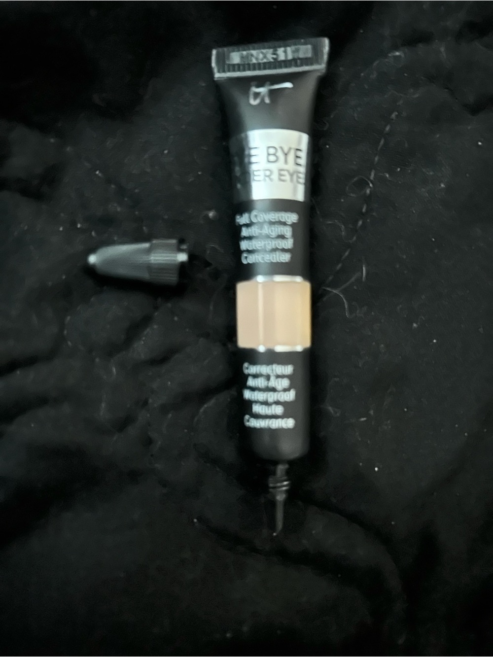 it cosmetics Bye Bye Under Eye Concealer - medium N (Cream) full coverage - Picture 9 of 12